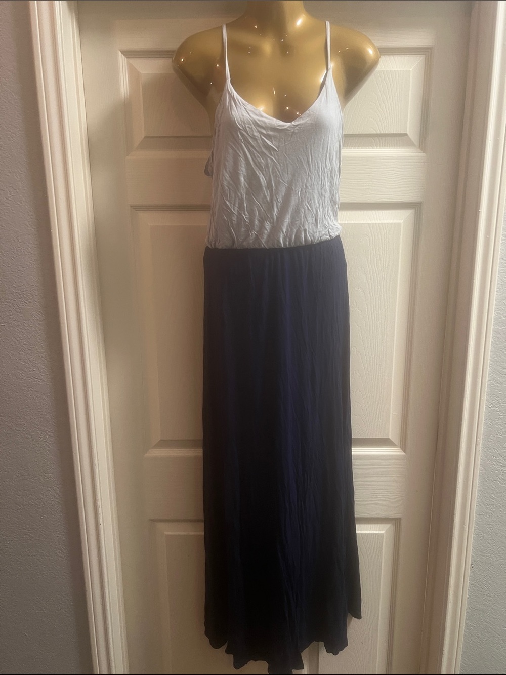 LC Lauren Conrad White & Navy Maxi Dress (Bin 6-018)